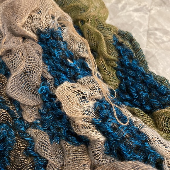 Multicolor Scarf - Picture 7 of 9